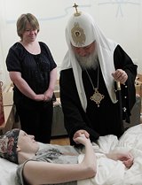 Предстоятель Русской Церкви посетил детский хоспис в Санкт-Петербурге