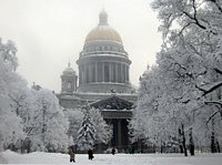 Корабелы защитят от коррозии скульптуры Исаакиевского собора в Санкт-Петербурге