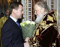 Президент России Д.А. Медведев поздравил Святейшего Патриарха Кирилла с годовщиной интронизации