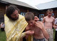 Святейший Патриарх Кирилл призвал создавать на приходах миссионерские службы