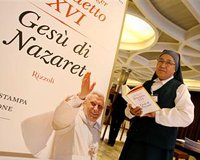 Книга Папы Бенедикта XVI - в десятке самых продаваемых в США