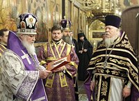 Святейший Патриарх Кирилл поздравил протоиерея Димитрия Смирнова с 60-летием со дня рождения