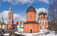 В Великий понедельник Святейший Патриарх Кирилл совершил Литургию Преждеосвященных Даров в Высоко-Петровском монастыре