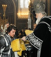 К празднику Святой Пасхи Предстоятель Русской Церкви удостоил богослужебных наград ряд клириков столицы и ставропигиальных монастырей