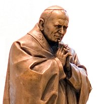 Примас Польши против возведения в стране новых памятников Иоанну Павлу II, число которых и без того исчисляется сотнями