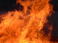 В центре Москве горит строящийся храм, внутри могут находиться рабочие