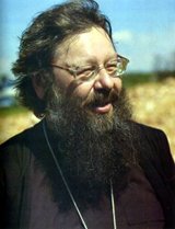 Патриаршее поздравление архиепископу Ярославскому Кириллу с 30-летием иерейской хиротонии