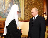 Председатель Правительства РФ В.В. Путин поздравил Святейшего Патриарха Кирилла с днем тезоименитства
