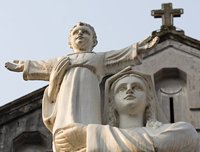 Власти вьетнамской столицы разрушают старинный кармелитский монастырь, чтобы построить на его месте госпиталь