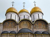 В день Святого Духа Святейший Патриарх Кирилл совершил Божественную литургию в Успенском соборе Московского Кремля