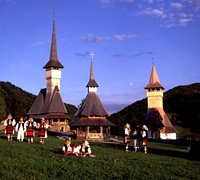 В румынском монастыре Бырсана в день Собора 12 апостолов отметили престольный праздник