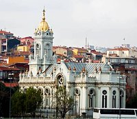 Власти Стамбула отреставрируют болгарский православный храм св. Стефана
