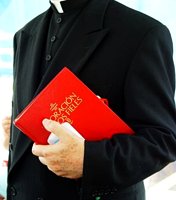 В Испании опубликовано исследование о правильном обращении с религиозной информацией
