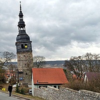 В Германии пытаются спасти церковную колокольню, накренившуюся более, чем знаменитая Пизанская башня В Германии пытаются спасти церковную колокольню, накренившуюся более, чем знаменитая Пизанская башня