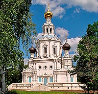 Святейший Патриарх Кирилл посетил Троицкий храм и православную гимназию при Успенском храме в Троице-Лыково