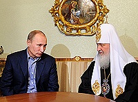 Председатель Правительства Российской Федерации В.В. Путин поздравил Святейшего Патриарха Кирилла с 65-летием