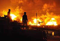 В Индии во время религиозной церемонии касты хиджра возник пожар: 14 человек погибли, 40 ранено