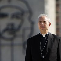 Глава Ватиканской дипломатии предложил отмечать международный день солидарности с преследуемыми христианами
