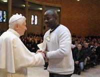 Бенедикт XVI посетил римскую тюрьму