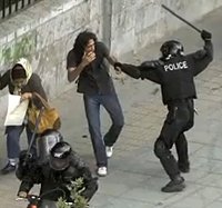 Иранская полиция разгромила протестантскую церковь и арестовала всех ее прихожан Иранская полиция разгромила протестантскую церковь и арестовала всех ее прихожан