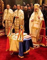 Патриарх Даниил возглавил торжественное богослужение по случаю 153-й годовщины образования единого Румынского государства