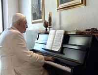 Итальянский журналист подробно описал один день из жизни Бенедикта XVI