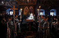 Святейший Патриарх Кирилл совершил повечерие с чтением Великого канона прп. Андрея Критского в Новоспасском ставропигиальном монастыре