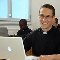 Более 80 % американских католических священников не жалеют о том, что приняли сан