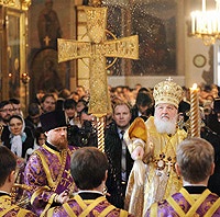 В неделю 5-ю Великого поста Святейший Патриарх Кирилл совершил Литургию в храме св. Николая в Кузнецах