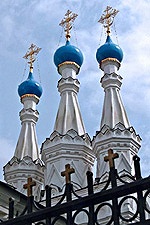 Предстоятель Русской Церкви в Великую субботу посетил ряд московских храмов