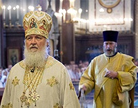 Святейший Патриарх Кирилл вознес молитвы о пострадавших в результате автокатастрофы в Черниговской области и наводнения в Краснодарском крае
