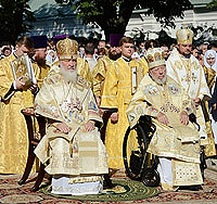 В день памяти св. равноапостольного князя Владимира Предстоятель Русской Церкви возглавил служение Божественной литургии в Киево-Печерской лавре