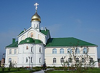 Святейший Патриарх Кирилл совершил Литургию в новоосвященном храме Коломенской духовной семинарии и возглавил хиротонию архимандрита Константина (Островского) во епископа Зарайского