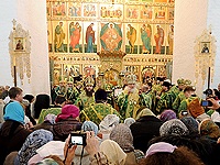 В канун дня памяти преподобных Зосимы, Савватия и Германа Соловецких Святейший Патриарх Кирилл совершил всенощное бдение в Преображенском соборе Соловецкого монастыря