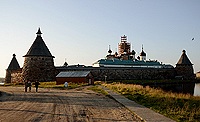 Святейший Патриарх Кирилл провел рабочую встречу по вопросам восстановления Соловецкого монастыря