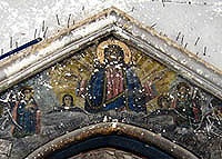 На занятой турками территории Северного Кипра осквернено около 120 христианских храмов