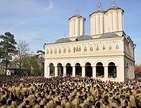 Накануне парламентских выборов Румынская Патриархия предостерегла духовенство от участия в политике