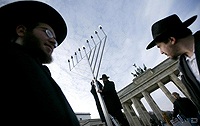 В Берлине у Бранденбургских ворот установят 6-метровую ханукию