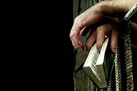 В Алжире христианин осужден за «подстрекательство» мусульман к крещению