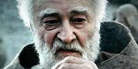 Памятник Вячеславу Тихонову напоминает о евангельском сюжете
