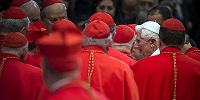 Бенедикт XVI принял участие в церемонии поставления новых кардиналов