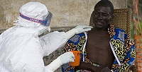 Ватикан направил 3 млн евро на борьбу с Эболой в Африке