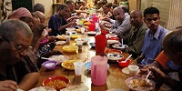 Египетские христиане проводят «пиры единства» для мусульман по случаю Рамадана