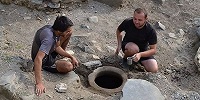 В Грузии в откупоренном во время раскопок храмовом кувшине обнаружена чистейшая святая вода