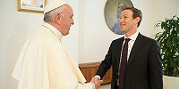 Папа Римский Франциск принял в Ватикане основателя "Facebook"