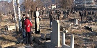 В Косовской Митровице албанцы осквернили сербское православное кладбище