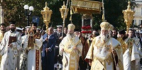 В Вербное воскресенье на острове Корфу прошел традиционный крестный ход с мощами святителя Спиридона Тримифунтского