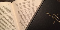 В США тираж «Библии новообращенного», выпускаемой с 1996 года, достиг 10 миллионов