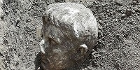 В Италии археологи раскопали мраморный бюст первого Римского императора Августа