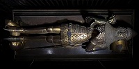 В Англии исследовали средневековое надгробие «Черного принца»